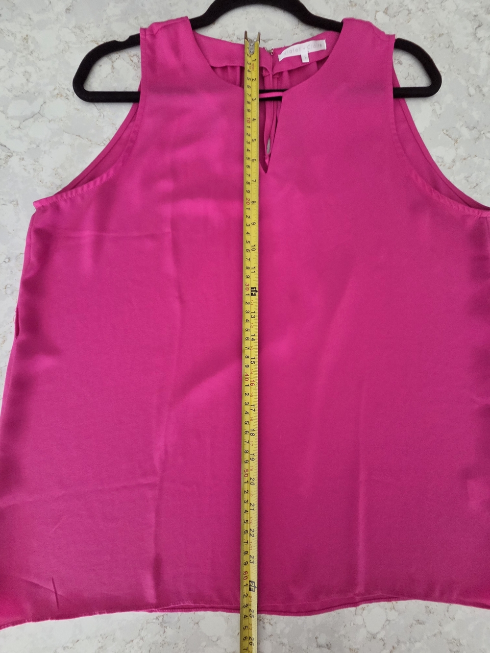 Violet + Claire Split-neck Keyhole Sleeveless Blouse - Fuchsia Pink - Picture 4 of 6